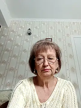 Snapshot of AlikaSwan5821 chatting on October 14, 2025, 12:17 pm AlikaSwan5821 online show from October 14, 2025, 12:17 pm