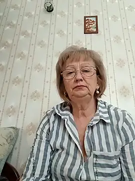 Snapshot of AlikaSwan5821 chatting on October 28, 2025, 12:37 pm AlikaSwan5821 online show from October 28, 2025, 12:37 pm