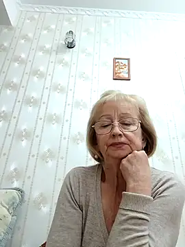 Snapshot of AlikaSwan5821 chatting on September 30, 2025, 7:42 pm AlikaSwan5821 online show from September 30, 2025, 7:42 pm