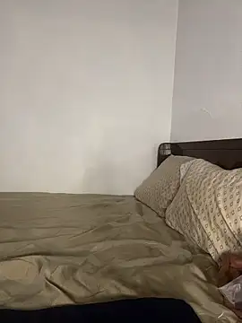  foreigntitts online show from December 21, 2025, 1:30 am