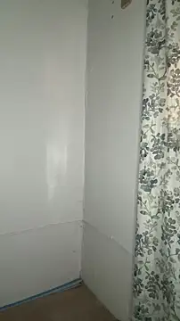  foreigntitts online show from November 28, 2025, 12:27 pm