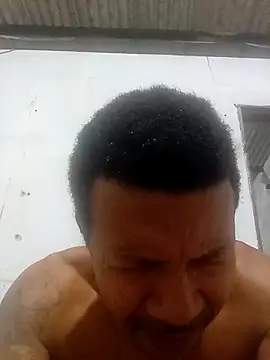 moreno25centimetro online show from March 14, 2026, 9:54 pm