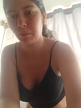 miss silvia online show from October 1, 2025, 8:02 pm