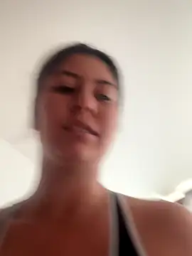 miss silvia online show from September 29, 2025, 8:47 pm