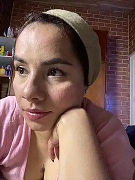 Snapshot of alejandra_prk26 chatting on October 10, 2025, 2:45 am alejandra prk26 online show from October 10, 2025, 2:45 am