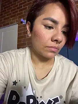 Snapshot of alejandra_prk26 chatting on October 13, 2025, 1:40 am alejandra prk26 online show from October 13, 2025, 1:40 am