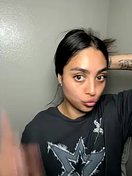 teasemebabe69 online show from October 15, 2025, 6:49 pm