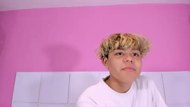 NathanBell online show from October 27, 2025, 6:47 am