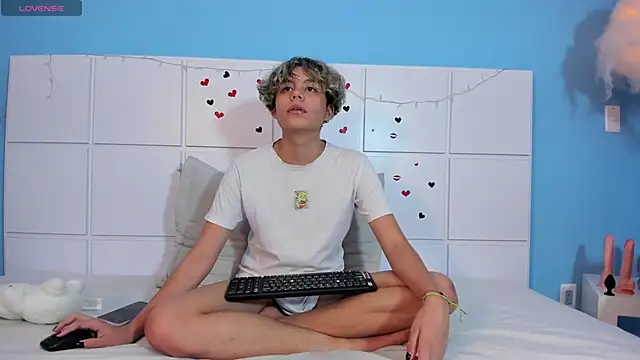 NathanBell online show from October 2, 2025, 9:40 pm