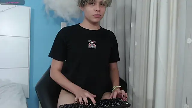 NathanBell online show from October 1, 2025, 9:29 pm