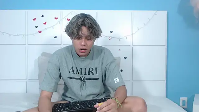 NathanBell online show from September 21, 2025, 9:53 pm