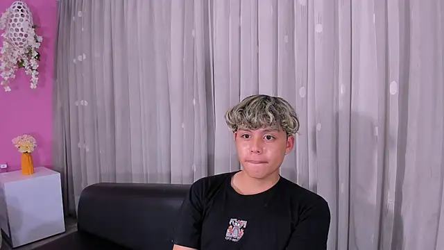 NathanBell online show from October 22, 2025, 8:03 am