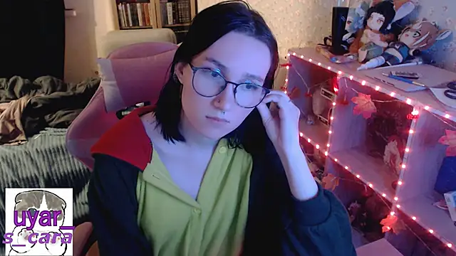 Snapshot of s_cara chatting on October 5, 2025, 9:16 pm s cara online show from October 5, 2025, 9:16 pm