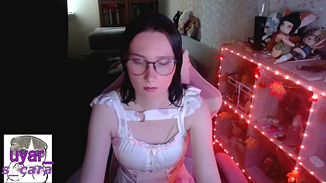 Snapshot of s_cara chatting on October 8, 2025, 2:18 pm s cara online show from October 8, 2025, 2:18 pm