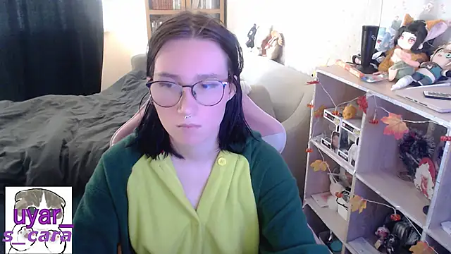 Snapshot of s_cara chatting on October 7, 2025, 11:22 am s cara online show from October 7, 2025, 11:22 am