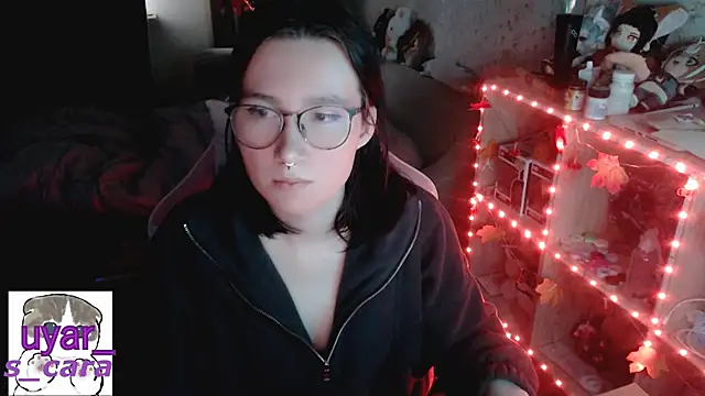 Snapshot of s_cara chatting on October 14, 2025, 11:00 am s cara online show from October 14, 2025, 11:00 am