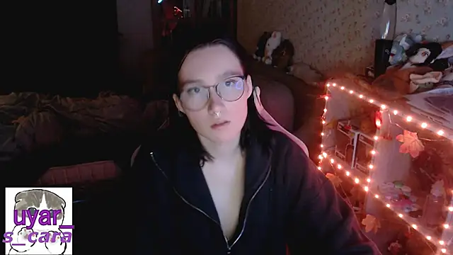 Snapshot of s_cara chatting on October 18, 2025, 7:27 pm s cara online show from October 18, 2025, 7:27 pm