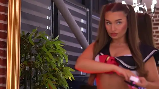 Snapshot of MillaSerene chatting on October 25, 2025, 5:06 am MillaSerene online show from October 25, 2025, 5:06 am