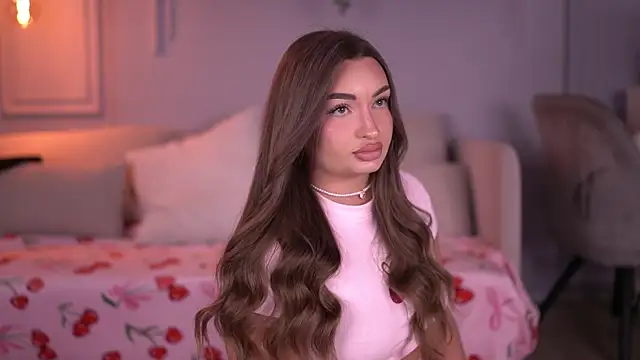 MillaSerene online show from March 4, 2026, 6:10 am