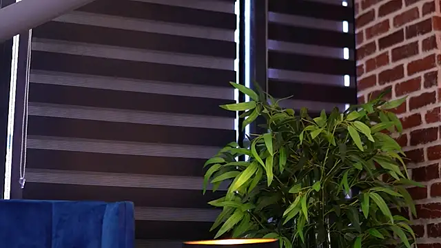 Snapshot of MillaSerene chatting on October 9, 2025, 6:25 am MillaSerene online show from October 9, 2025, 6:25 am