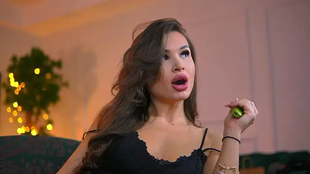 Snapshot of KyssaraPlay chatting on February 23, 2026, 7:47 pm KyssaraPlay online show from February 23, 2026, 7:47 pm