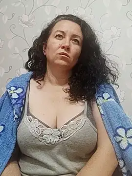 Velvet3451 online show from October 9, 2025, 7:25 pm