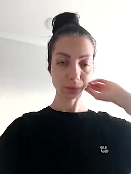 Princessa99885 online show from October 28, 2025, 7:07 am