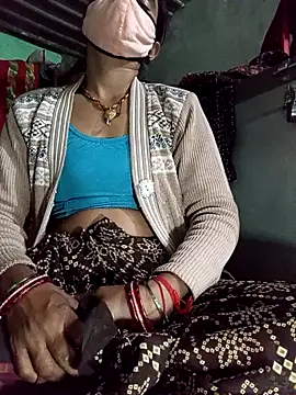 MISS LOVE 001 online show from October 29, 2025, 2:27 pm