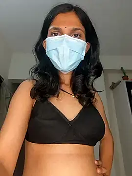 Shivani2002 online show from April 26, 2026, 4:26 pm
