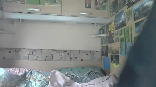 Snapshot of Skye_DD_T chatting on October 10, 2025, 8:15 am Skye DD T online show from October 10, 2025, 8:15 am