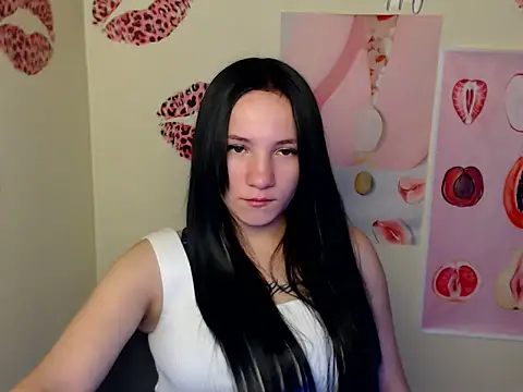 Snapshot of Em7MaA chatting on September 27, 2025, 6:25 pm Em7MaA online show from September 27, 2025, 6:25 pm