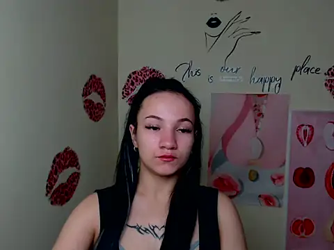 Snapshot of Em7MaA chatting on October 11, 2025, 5:58 pm Em7MaA online show from October 11, 2025, 5:58 pm