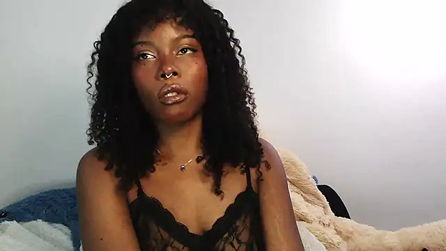 SparklingSoleil online show from September 21, 2025, 10:37 pm