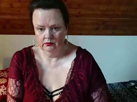 TiffanyMature online show from December 4, 2025, 9:41 am