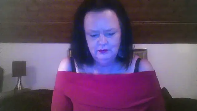 TiffanyMature online show from September 19, 2025, 8:02 pm