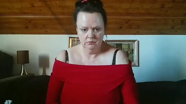 TiffanyMature online show from September 25, 2025, 8:20 am