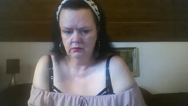 TiffanyMature online show from September 22, 2025, 7:58 am