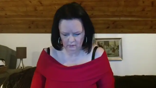 TiffanyMature online show from October 26, 2025, 3:12 pm