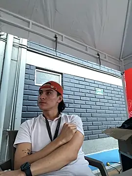 Snapshot of AlexanderHall chatting on October 14, 2025, 9:58 pm AlexanderHall online show from October 14, 2025, 9:58 pm