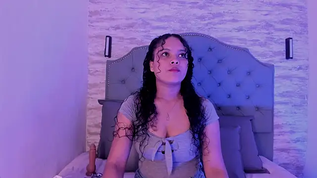 Snapshot of ValeriaJulio_ chatting on September 30, 2025, 11:49 am ValeriaJulio online show from September 30, 2025, 11:49 am