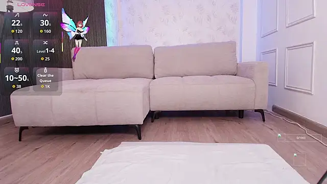 Snapshot of karlie_small chatting on October 27, 2025, 7:48 pm karlie small online show from October 27, 2025, 7:48 pm