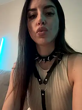 Oksiandfray online show from October 30, 2025, 11:01 pm