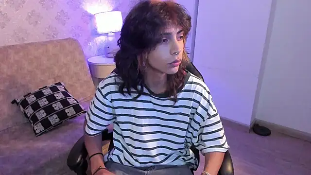 Snapshot of Dereck_Manson chatting on October 2, 2025, 11:46 am Dereck Manson online show from October 2, 2025, 11:46 am