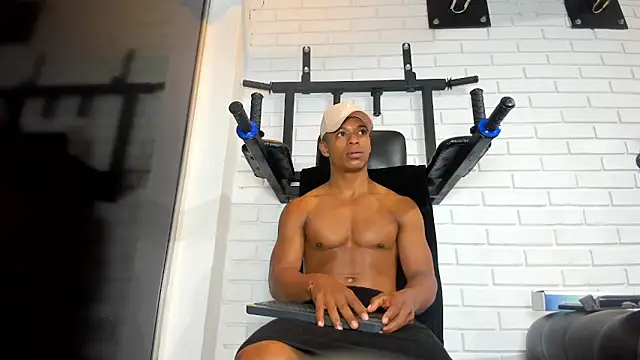 ItaloMoore online show from April 10, 2026, 12:23 pm