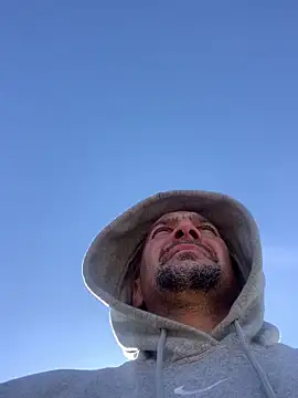 N3V3RPANICxh online show from April 7, 2026, 4:31 pm