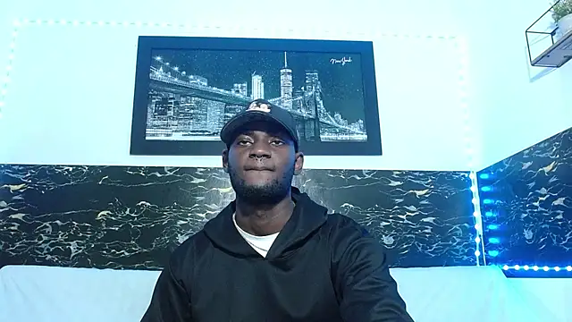 Snapshot of eebony_stallion chatting on September 26, 2025, 3:24 am eebony stallion online show from September 26, 2025, 3:24 am