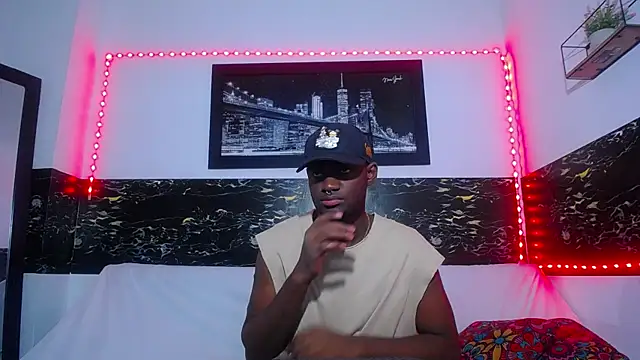 Snapshot of eebony_stallion chatting on September 17, 2025, 3:30 am eebony stallion online show from September 17, 2025, 3:30 am