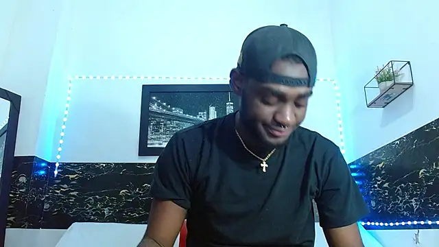 Snapshot of eebony_stallion chatting on October 2, 2025, 3:10 am eebony stallion online show from October 2, 2025, 3:10 am