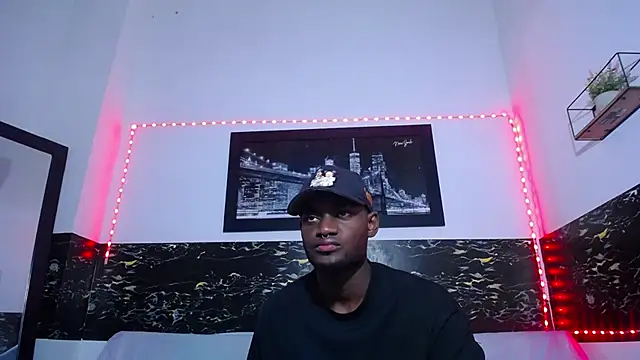 Snapshot of eebony_stallion chatting on September 18, 2025, 3:09 am eebony stallion online show from September 18, 2025, 3:09 am