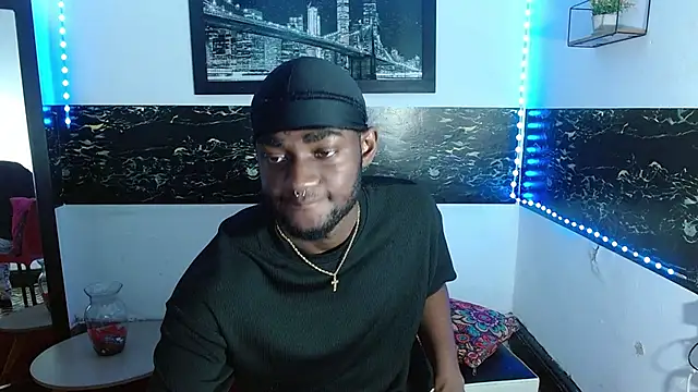 Snapshot of eebony_stallion chatting on October 7, 2025, 2:56 am eebony stallion online show from October 7, 2025, 2:56 am